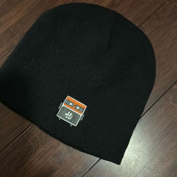 Black Knit Beanie Hat - Small Robot Logo on Front "Hi" NEVER WORN - Picture 1 of 4